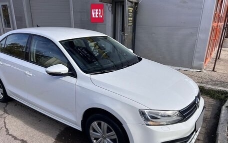 Volkswagen Jetta VI, 2016 год, 1 099 000 рублей, 5 фотография