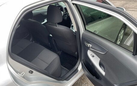 Toyota Corolla, 2011 год, 950 000 рублей, 11 фотография