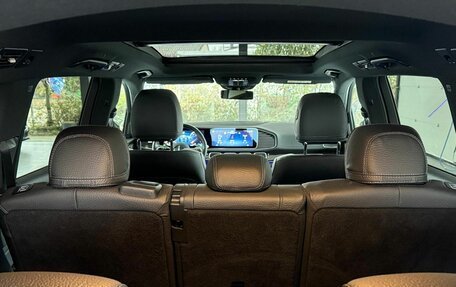 Mercedes-Benz GLS, 2024 год, 18 500 000 рублей, 15 фотография