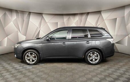 Mitsubishi Outlander III рестайлинг 3, 2013 год, 1 347 000 рублей, 5 фотография