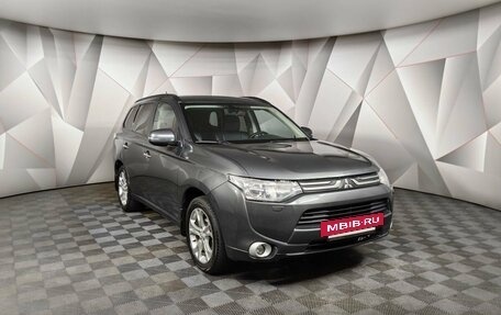 Mitsubishi Outlander III рестайлинг 3, 2013 год, 1 347 000 рублей, 3 фотография