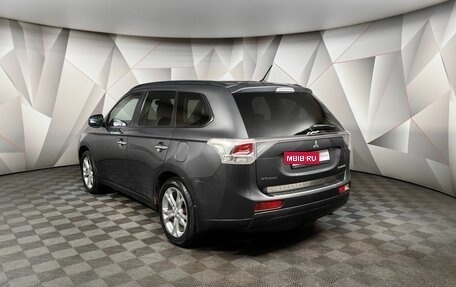 Mitsubishi Outlander III рестайлинг 3, 2013 год, 1 347 000 рублей, 4 фотография