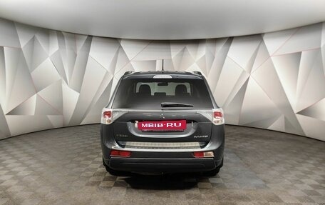 Mitsubishi Outlander III рестайлинг 3, 2013 год, 1 347 000 рублей, 8 фотография
