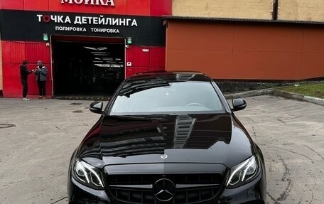 Mercedes-Benz E-Класс, 2019 год, 3 700 000 рублей, 2 фотография