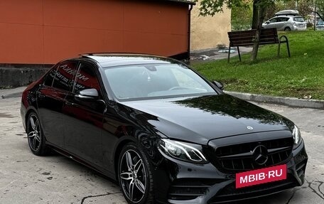 Mercedes-Benz E-Класс, 2019 год, 3 700 000 рублей, 3 фотография