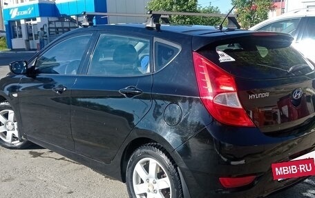 Hyundai Solaris II рестайлинг, 2012 год, 620 000 рублей, 3 фотография