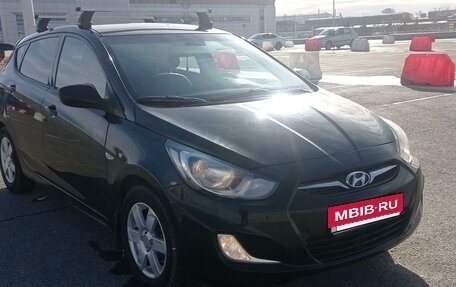 Hyundai Solaris II рестайлинг, 2012 год, 620 000 рублей, 13 фотография