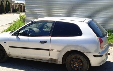 Mitsubishi Colt VI рестайлинг, 2002 год, 160 000 рублей, 3 фотография
