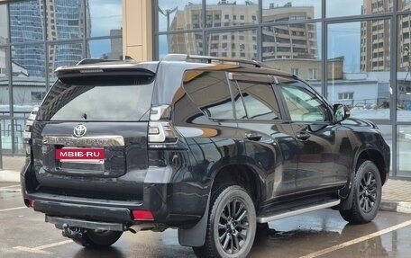 Toyota Land Cruiser Prado 150 рестайлинг 2, 2021 год, 6 450 000 рублей, 5 фотография