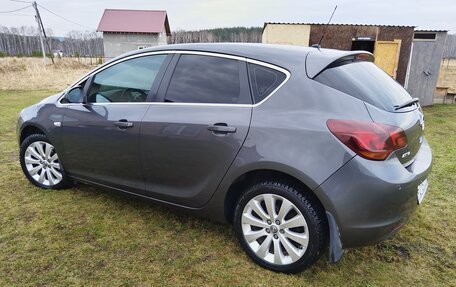 Opel Astra J, 2011 год, 580 000 рублей, 5 фотография