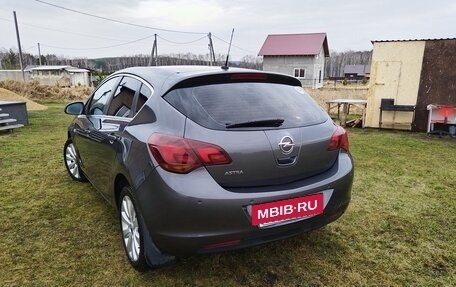 Opel Astra J, 2011 год, 580 000 рублей, 8 фотография