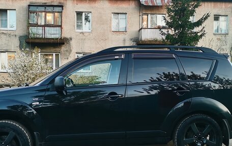 Mitsubishi Outlander III рестайлинг 3, 2008 год, 1 200 000 рублей, 4 фотография