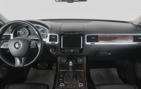 Volkswagen Touareg III, 2014 год, 3 099 000 рублей, 13 фотография