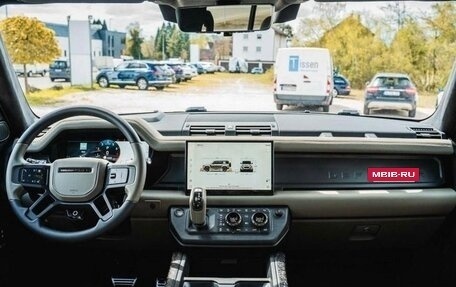 Land Rover Defender II, 2025 год, 35 000 000 рублей, 10 фотография