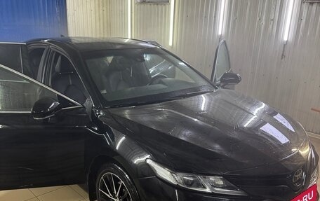 Toyota Camry, 2020 год, 3 450 000 рублей, 3 фотография