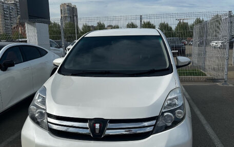 Toyota ISis I, 2014 год, 1 425 000 рублей, 3 фотография