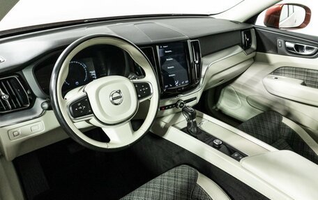 Volvo XC60 II, 2019 год, 2 899 777 рублей, 11 фотография