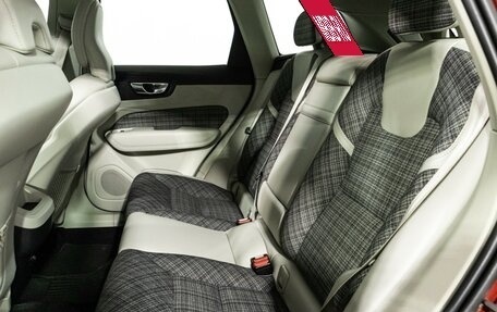 Volvo XC60 II, 2019 год, 2 899 777 рублей, 10 фотография