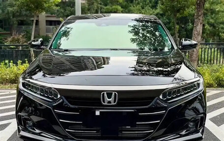 Honda Accord IX рестайлинг, 2022 год, 1 950 000 рублей, 2 фотография