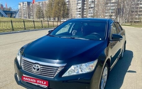 Toyota Camry, 2012 год, 1 900 000 рублей, 3 фотография