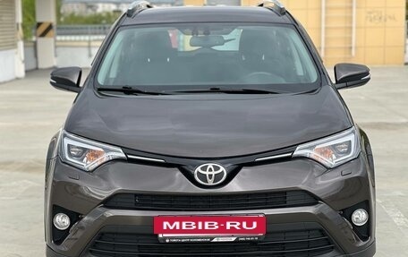 Toyota RAV4, 2018 год, 2 580 000 рублей, 4 фотография