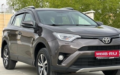 Toyota RAV4, 2018 год, 2 580 000 рублей, 8 фотография