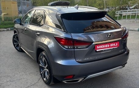 Lexus RX IV рестайлинг, 2021 год, 6 500 000 рублей, 4 фотография