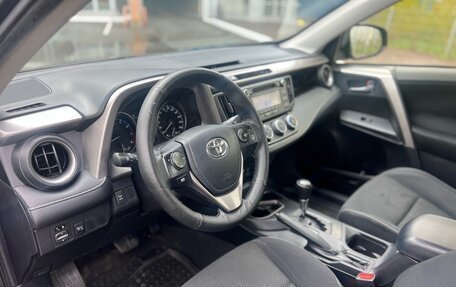 Toyota RAV4, 2016 год, 2 220 000 рублей, 5 фотография