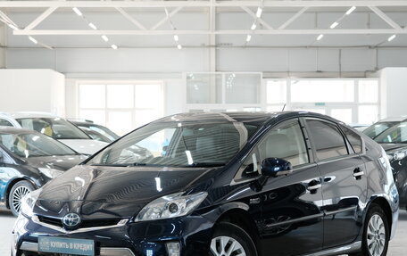 Toyota Prius, 2013 год, 1 699 000 рублей, 3 фотография