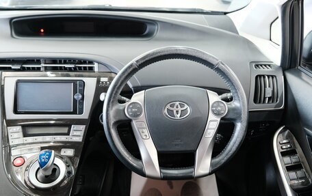 Toyota Prius, 2013 год, 1 699 000 рублей, 12 фотография