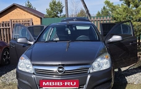 Opel Astra H, 2010 год, 820 000 рублей, 3 фотография