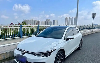 Volkswagen Golf VIII, 2022 год, 2 000 000 рублей, 1 фотография