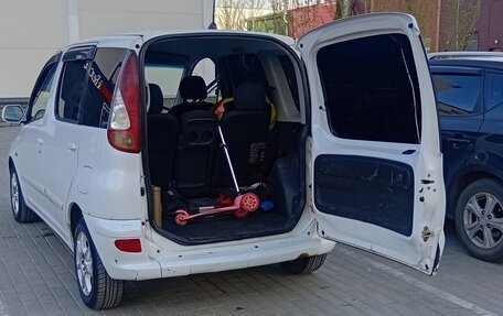 Toyota FunCargo, 2003 год, 600 000 рублей, 8 фотография