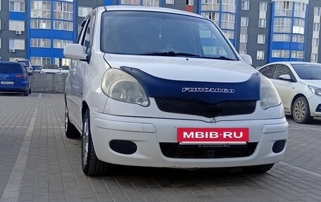 Toyota FunCargo, 2003 год, 600 000 рублей, 3 фотография