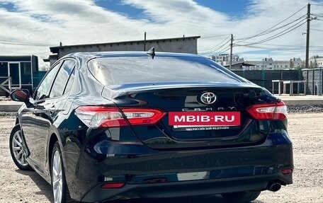 Toyota Camry, 2018 год, 2 400 000 рублей, 4 фотография