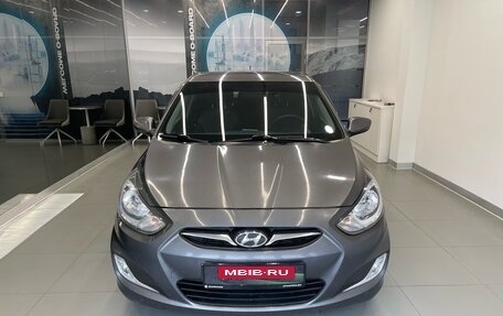 Hyundai Solaris II рестайлинг, 2013 год, 800 000 рублей, 2 фотография