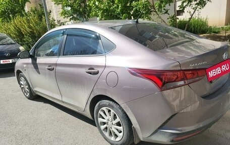 Hyundai Solaris II рестайлинг, 2021 год, 1 400 000 рублей, 3 фотография