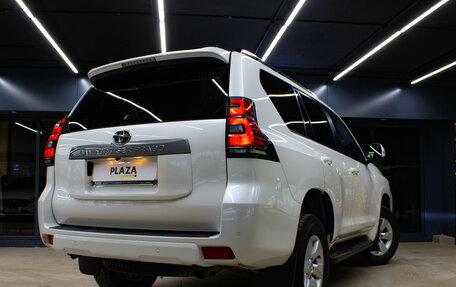 Toyota Land Cruiser Prado 150 рестайлинг 2, 2018 год, 4 279 000 рублей, 6 фотография