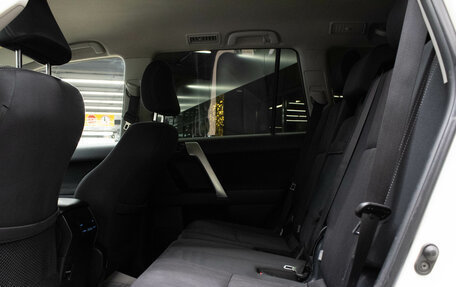 Toyota Land Cruiser Prado 150 рестайлинг 2, 2018 год, 4 279 000 рублей, 16 фотография