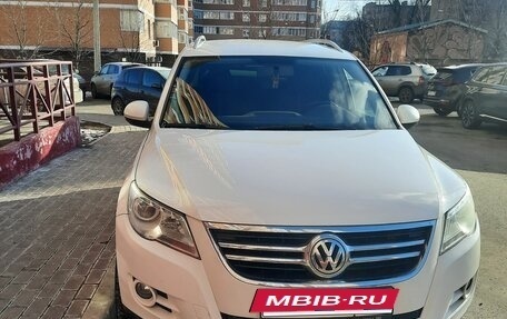 Volkswagen Tiguan I, 2011 год, 1 100 000 рублей, 2 фотография