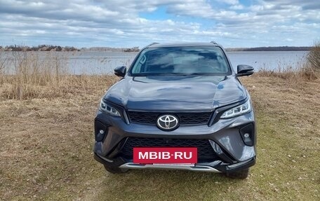 Toyota Fortuner II, 2021 год, 5 500 000 рублей, 2 фотография