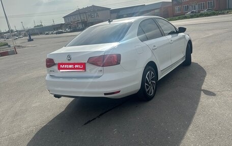 Volkswagen Jetta VI, 2018 год, 1 800 000 рублей, 3 фотография
