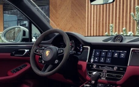 Porsche Macan I рестайлинг, 2022 год, 11 000 000 рублей, 3 фотография