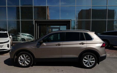 Volkswagen Tiguan II, 2017 год, 2 399 000 рублей, 4 фотография