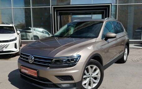 Volkswagen Tiguan II, 2017 год, 2 399 000 рублей, 3 фотография