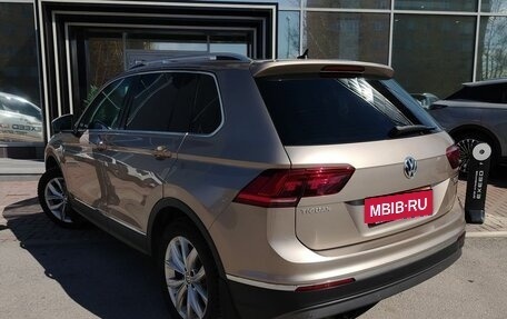 Volkswagen Tiguan II, 2017 год, 2 399 000 рублей, 5 фотография