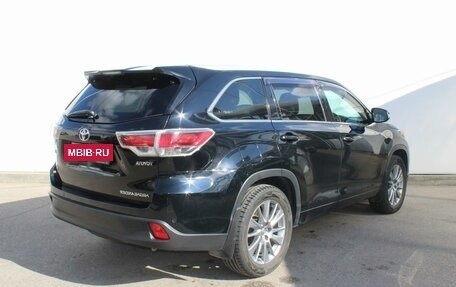 Toyota Highlander III, 2014 год, 2 750 000 рублей, 5 фотография