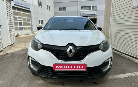 Renault Kaptur I рестайлинг, 2017 год, 1 380 000 рублей, 3 фотография