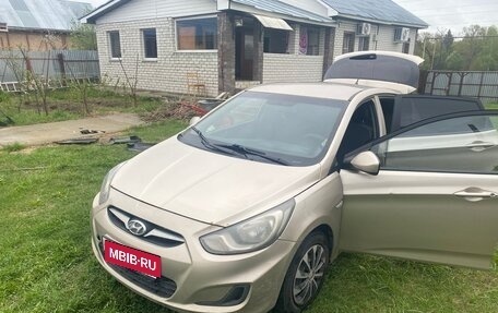 Hyundai Solaris II рестайлинг, 2014 год, 650 000 рублей, 2 фотография