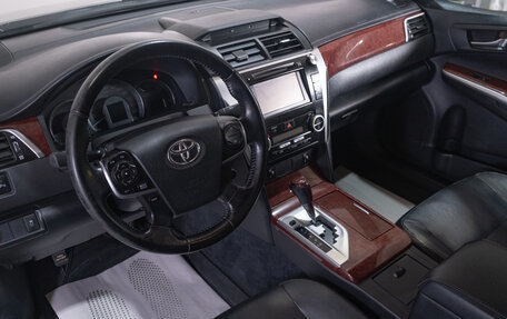 Toyota Camry, 2013 год, 1 799 000 рублей, 7 фотография